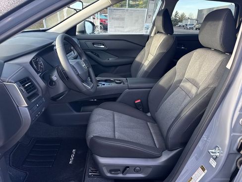 New 2026 Nissan Rogue SV image 10