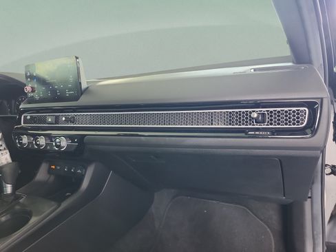 Used 2025 Honda Civic Sport Touring image 18