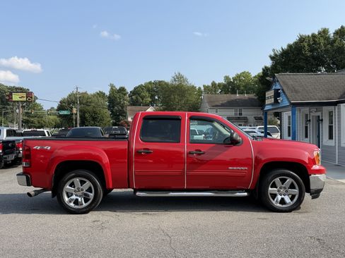 Used 2013 GMC Sierra 1500 SLE w/ Power Tech Package AWD/4WD image 4