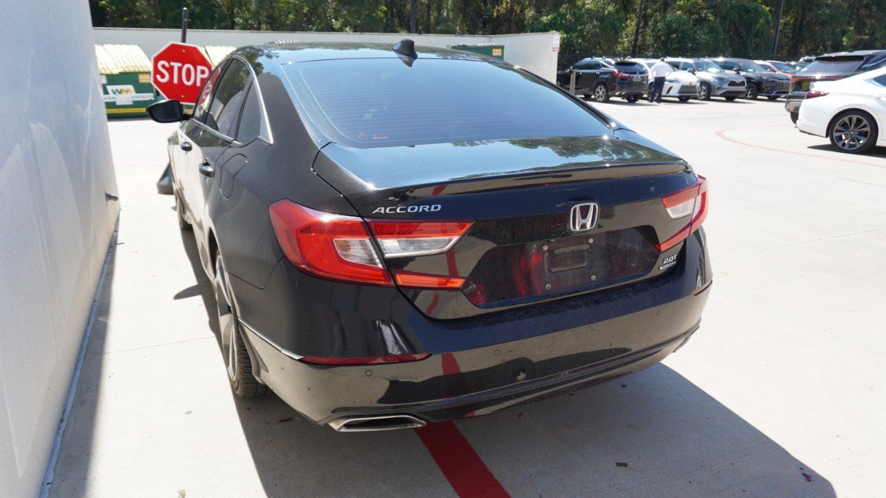Used 2019 Honda Accord Touring image 7