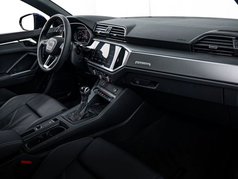 Certified 2025 Audi Q3 2.0T Premium w/ Convenience Package image 8