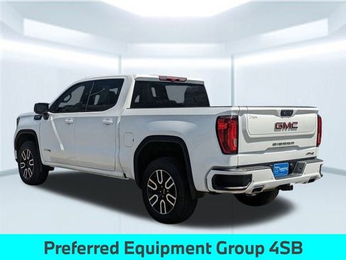 Used 2023 GMC Sierra 1500 AT4 w/ Technology Package image 4