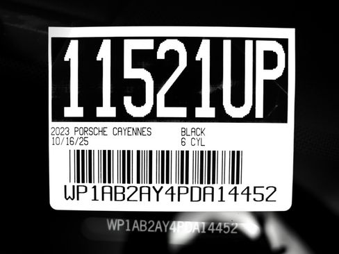 Used 2023 Porsche Cayenne image 28