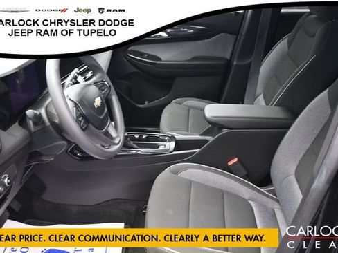 Used 2025 Chevrolet TrailBlazer LT AWD/4WD image 11