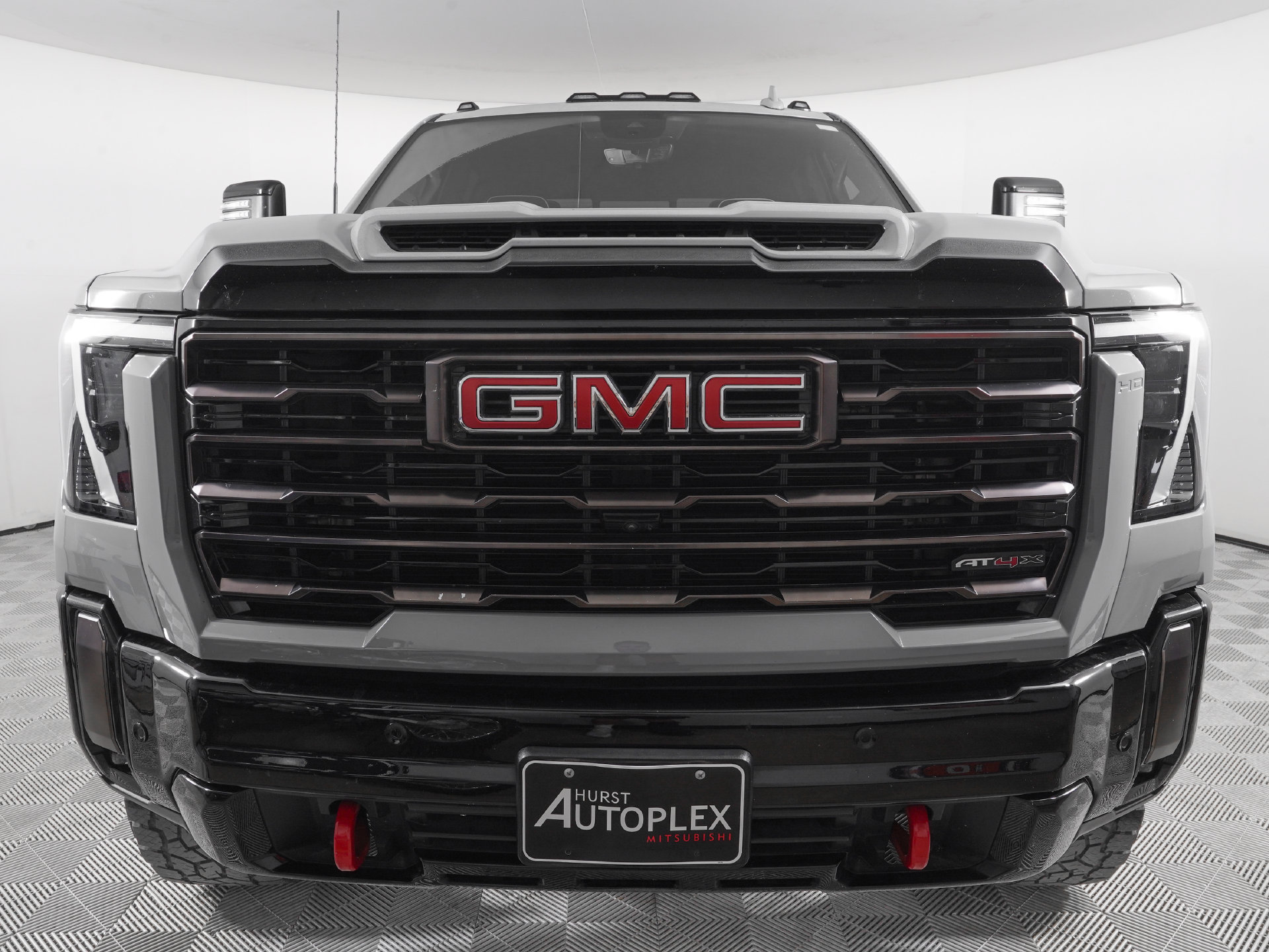 Used 2024 GMC Sierra 2500 AT4X AWD/4WD image 2
