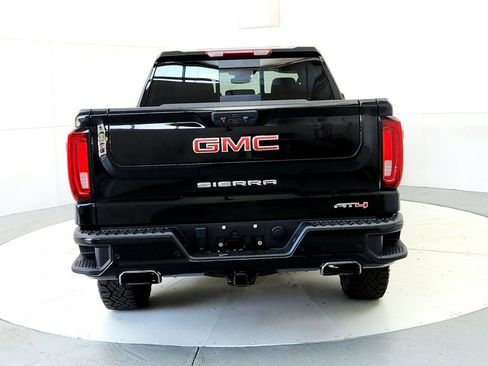 Used 2023 GMC Sierra 1500 AT4 w/ AT4 Premium Package AWD/4WD image 5