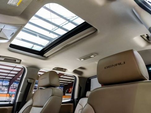 Used 2018 GMC Sierra 1500 Denali image 7