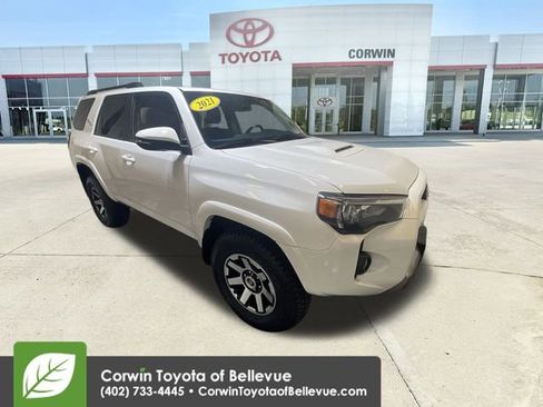 Used 2021 Toyota 4Runner TRD Off-Road Premium image 2