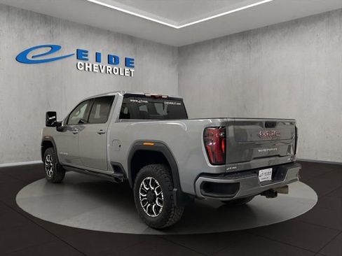Used 2024 GMC Sierra 2500 AT4 w/ AT4 Premium Plus Package AWD/4WD image 4