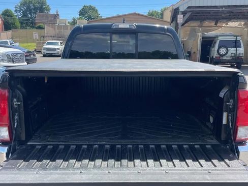 Used 2016 Toyota Tacoma TRD Off-Road w/ Towing Package AWD/4WD image 26