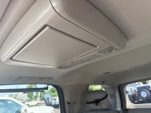 Used 2012 GMC Yukon 4WD Hybrid image 14