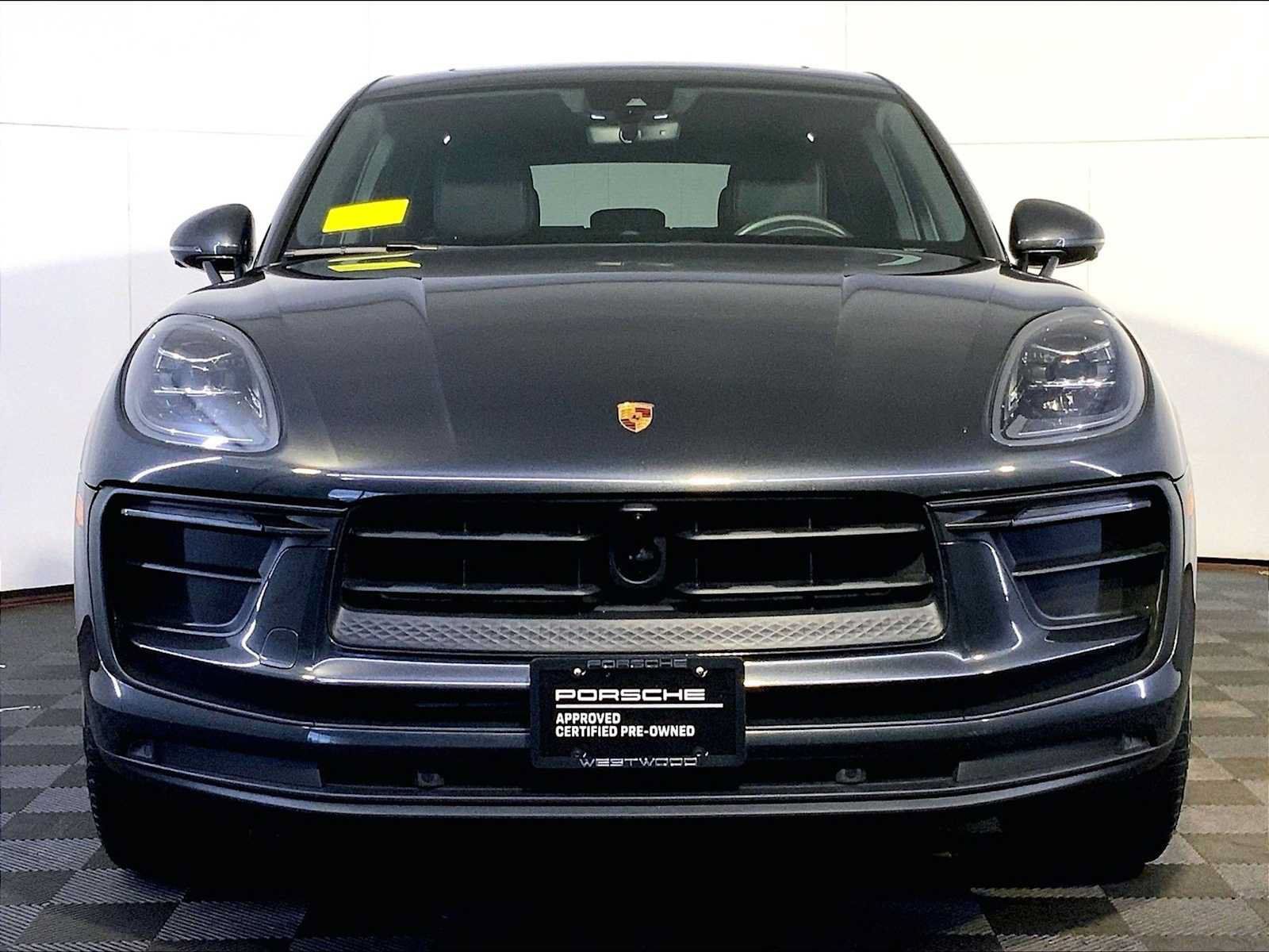 Certified 2024 Porsche Macan AWD/4WD image 10