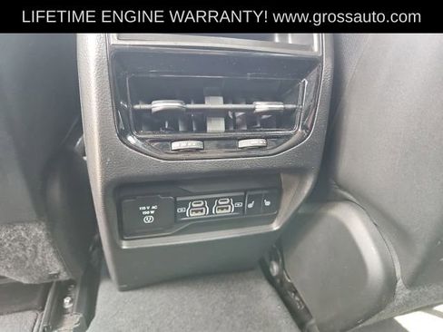 Used 2023 Jeep Grand Cherokee Limited w/ Luxury Tech Group II AWD/4WD image 27