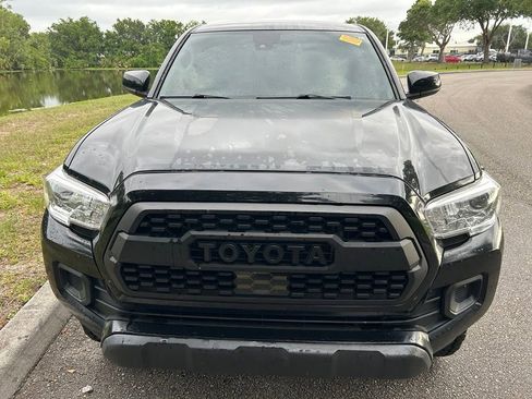 Used 2021 Toyota Tacoma SR AWD/4WD image 9