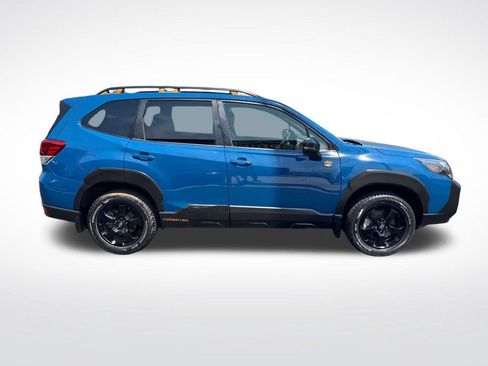 Used 2023 Subaru Forester Wilderness w/ Wilderness Package AWD/4WD image 6