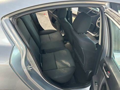 Used 2012 MAZDA MAZDA3 i Sport FWD image 4