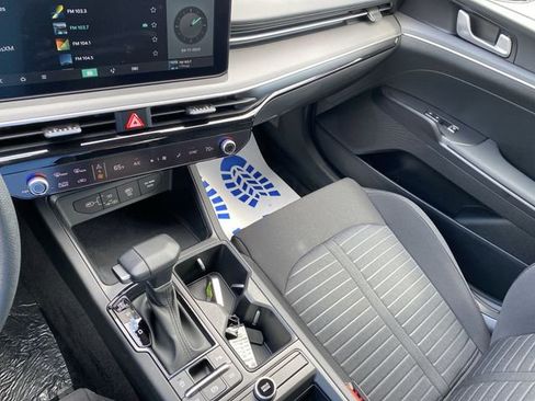 New 2025 Kia K5 LXS image 19
