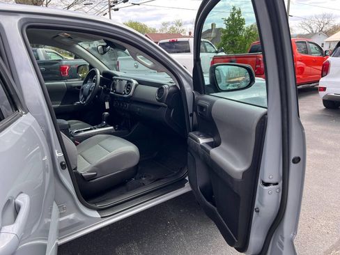 Used 2021 Toyota Tacoma SR5 image 28