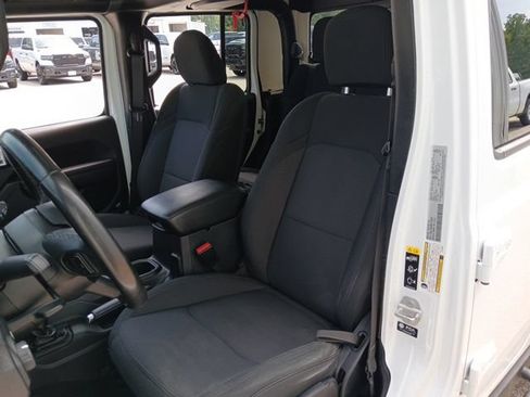 Used 2022 Jeep Gladiator Sport AWD/4WD image 31