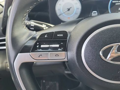 Certified 2023 Hyundai Elantra Limited FWD image 7
