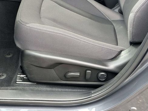 Certified 2025 Subaru Crosstrek 2.0i Premium image 14