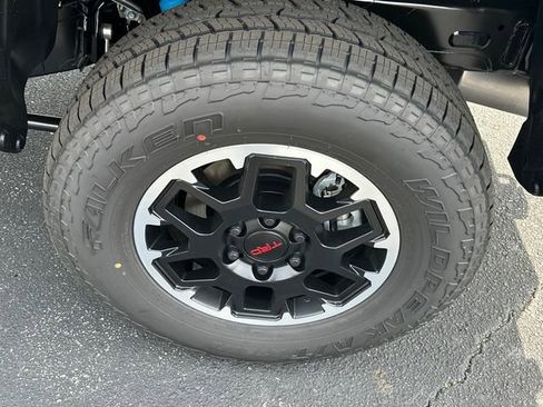 New 2026 Toyota Tacoma TRD Off-Road AWD/4WD image 5