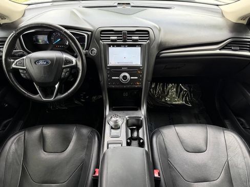 Used 2019 Ford Fusion Titanium FWD image 26