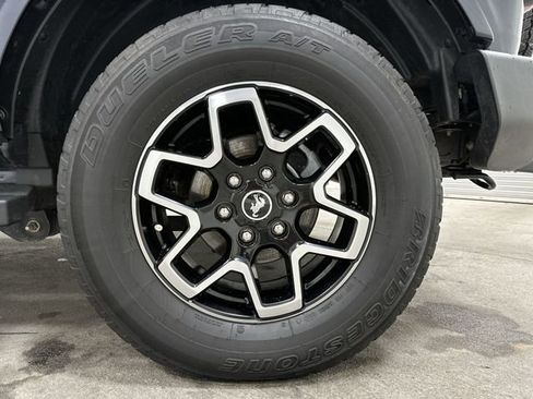 Used 2021 Ford Bronco Outer Banks image 14