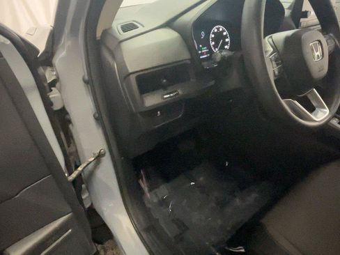 Used 2023 Honda CR-V LX image 34