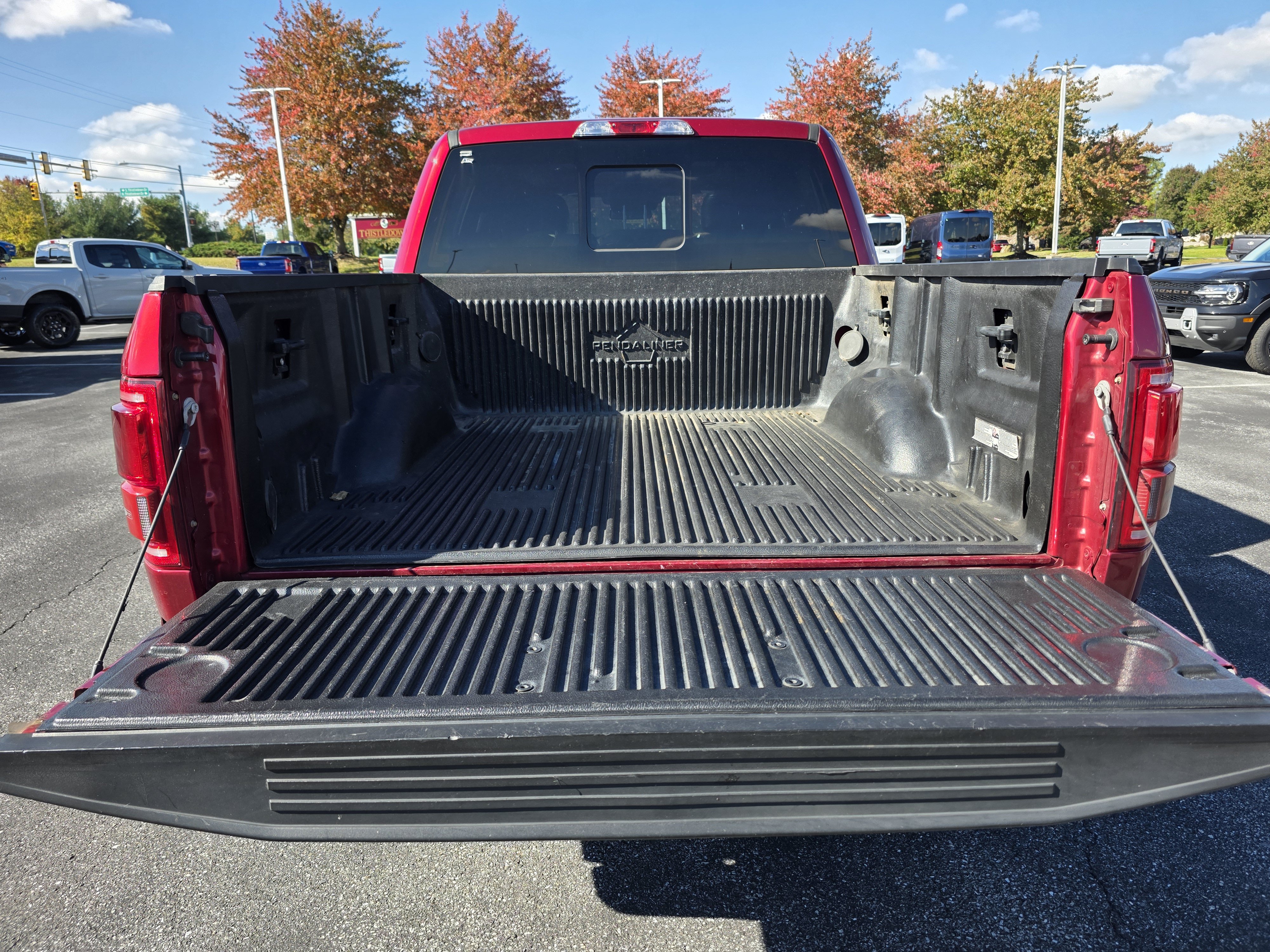 Used 2017 Ford F150 XLT w/ Equipment Group 302A Luxury AWD/4WD image 9