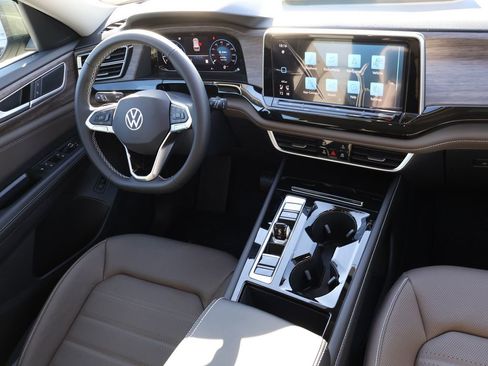 New 2026 Volkswagen Atlas SEL image 18