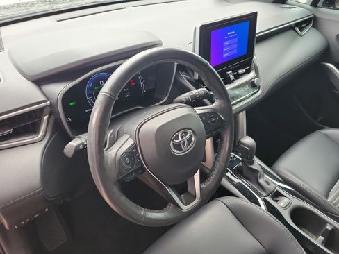 Used 2023 Toyota Corolla Cross AWD Hybrid w/ Convenience Package image 27