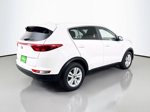 Used 2017 Kia Sportage LX image 10