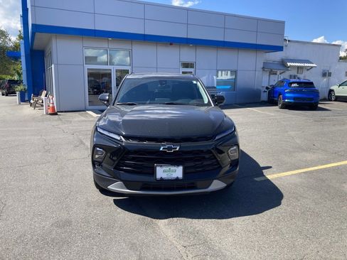 New 2025 Chevrolet Blazer LT w/ Midnight/Sport Edition image 2