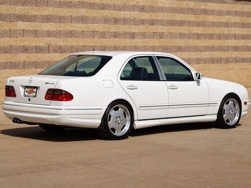 Used 2000 Mercedes-Benz E 55 AMG Sedan image 5