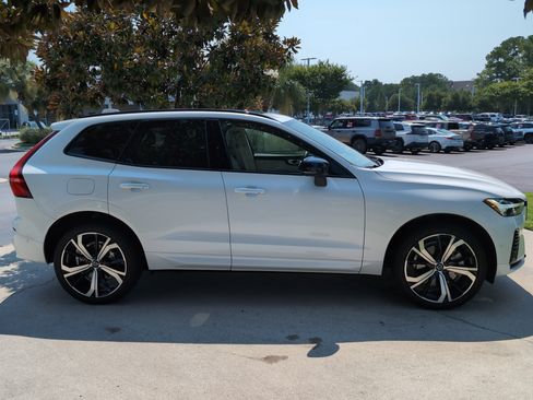 Used 2025 Volvo XC60 T8 Ultra w/ Protection Package Premier AWD/4WD image 11