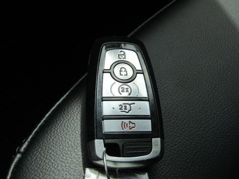 Used 2024 Ford Edge SEL w/ Convenience Package AWD/4WD image 22