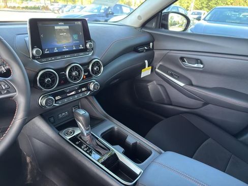 New 2025 Nissan Sentra SR image 23