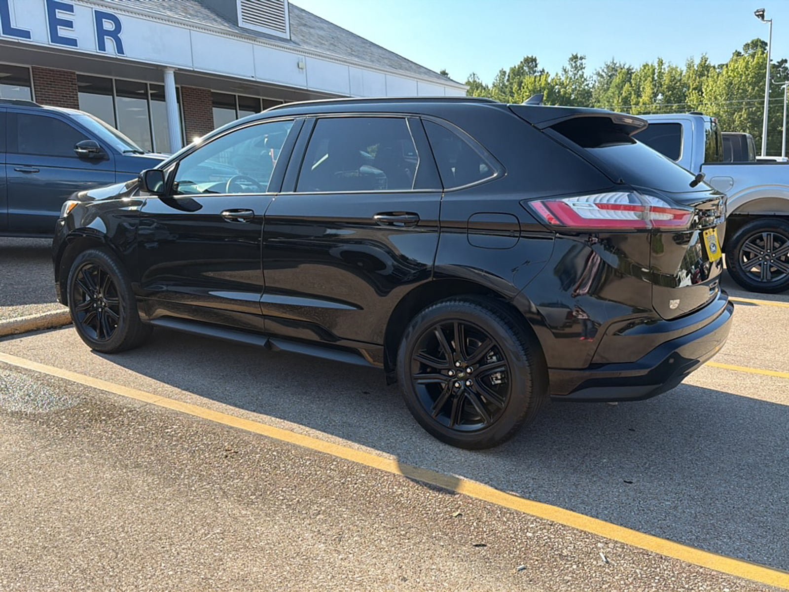 Used 2024 Ford Edge ST-Line AWD/4WD image 14