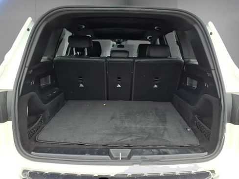 Used 2022 Mercedes-Benz GLB 250 4MATIC image 11