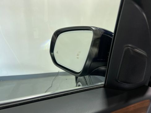 Used 2022 Mercedes-Benz GLS 450 4MATIC image 21