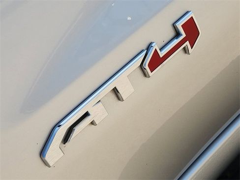 Used 2022 GMC Sierra 1500 AT4 w/ AT4 Premium Package image 13