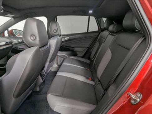 Used 2023 Volkswagen ID.4 S RWD image 18