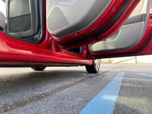 Used 2014 Hyundai Accent SE image 28