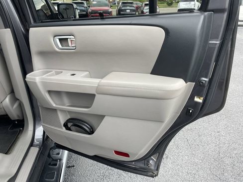 Used 2015 Honda Pilot Touring image 24