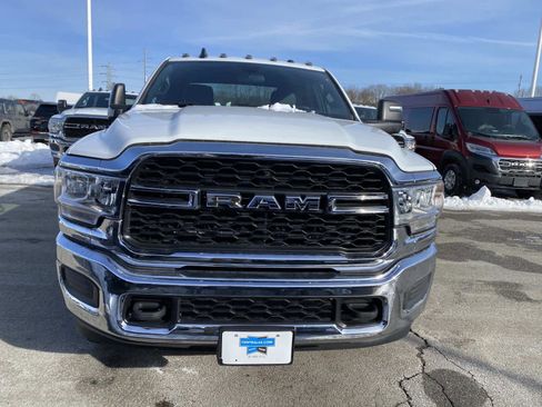 Used 2023 RAM 2500 Tradesman w/ Chrome Appearance Group image 7