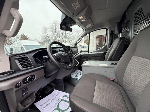 Used 2021 Ford Transit 250 Low Roof AWD image 5