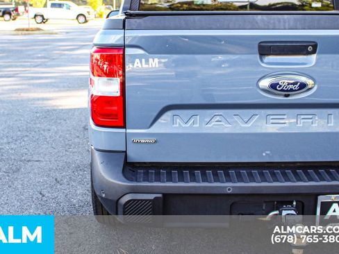 Used 2024 Ford Maverick Lariat image 12