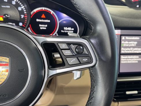 Used 2021 Porsche Cayenne image 23