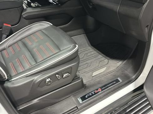 Used 2025 GMC Yukon AT4 Ultimate w/ LPO, Floor Liner Package AWD/4WD image 38